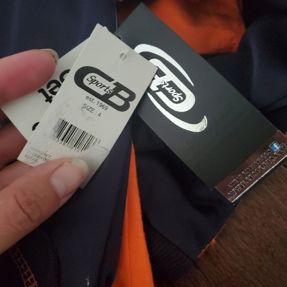 3 piece set includes zip up , athletic pants and tshirt new with tags si… - Picture 3 of 4